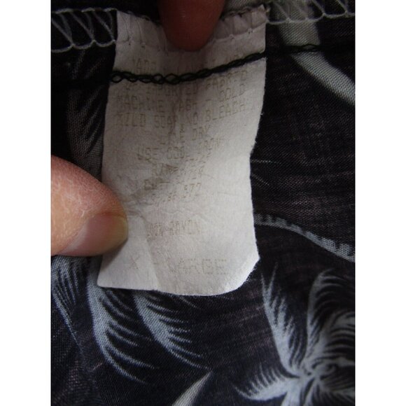 VINTAGE Hilo Hattie Shirt XL Hawaiian Button Down Floral Aloha Pocket - Picture 9 of 10